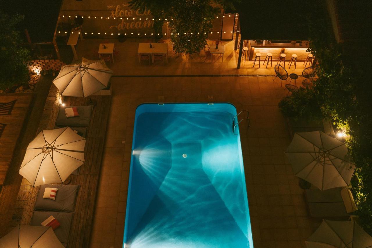 Arome22 Hotel เอโฟรีเอซูด ภายนอก รูปภาพ
